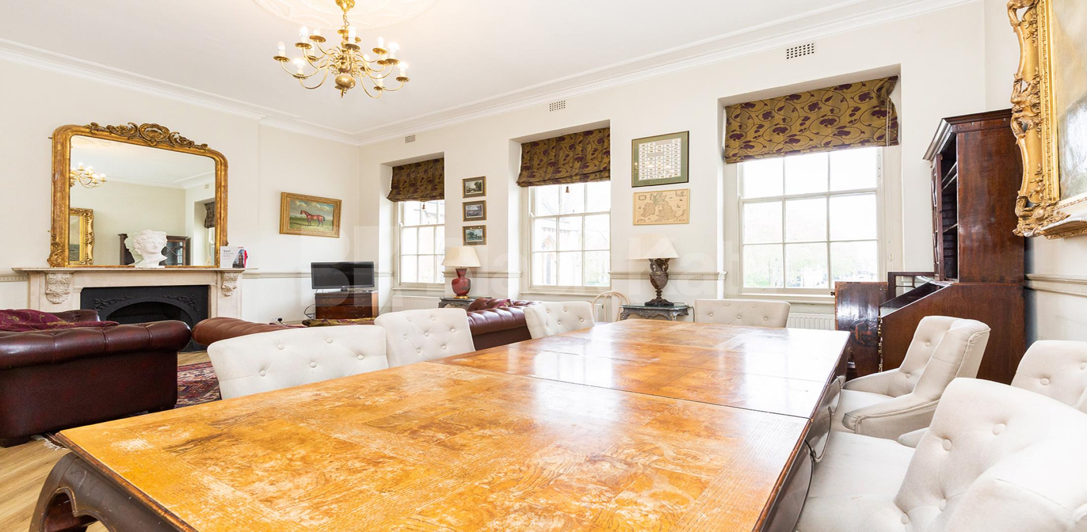 			MINS TO UCL, SOAS & LSE, 4 Bedroom, 1 bath, 1 reception Flat			 Byng Place, RUSSELL SQUARE